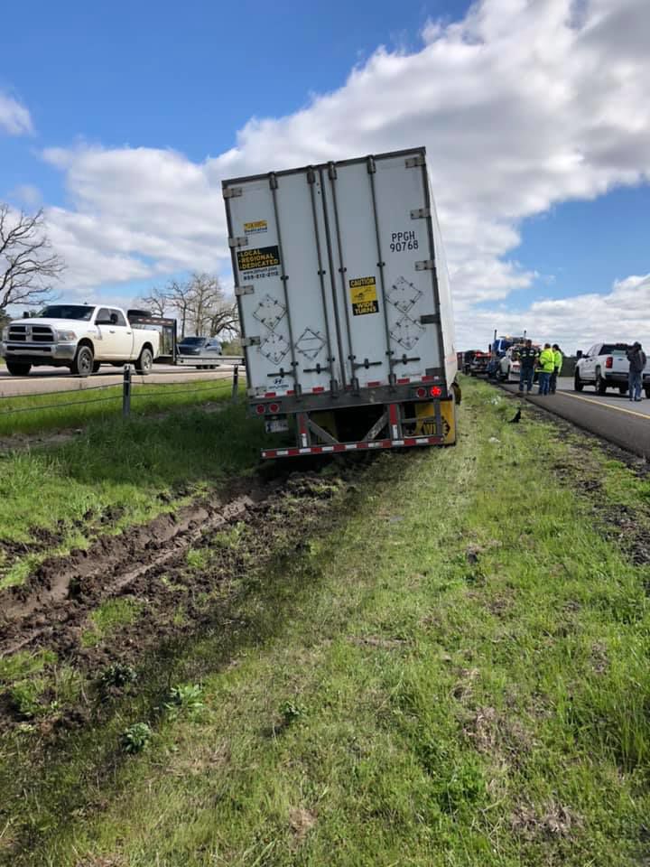 I-45 wreck - 18 wheeler